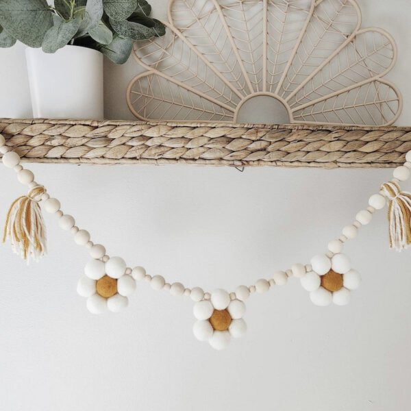 Felt Daisy Wooden Bead Tassel Decal Children's Birthday Scene Setting Props Home Wall Decoration - Image 8