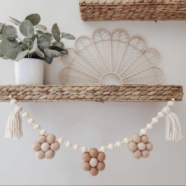 Felt Daisy Wooden Bead Tassel Decal Children's Birthday Scene Setting Props Home Wall Decoration - Image 7